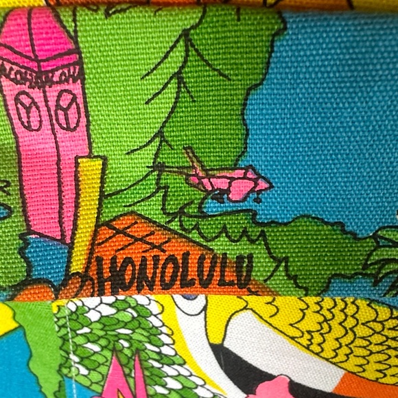 Colorful Sleeveless Graphic Dress - Picture 14 of 17